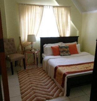 Valencia Bed & Breakfast | Belfort House B&B