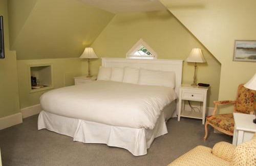 Sandwich Bed & Breakfast | Belfry Inn and Bistro