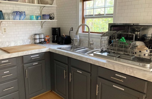 Rome Cottage | Belgrade Lakes Cottage w/Long Pond beach access close to Augusta, Colby College