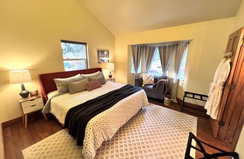 Bear Creek Bed & Breakfast | Bell In The Woods B&B