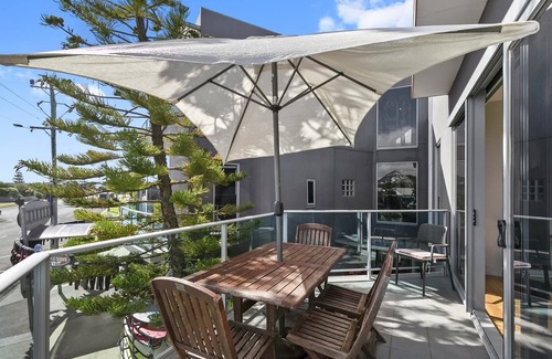 Torquay Apartment | Bell St Apartments I Walk to everything in Torquay