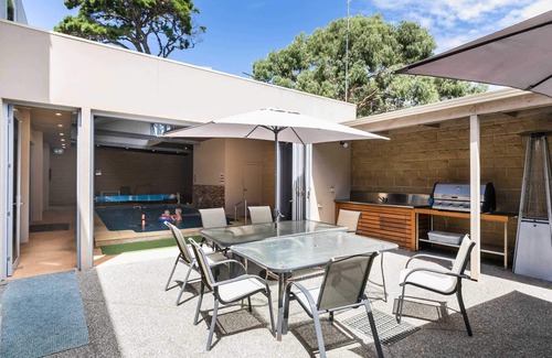 Torquay Apartment | Bell St Apartments I Walk to everything in Torquay
