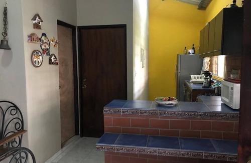 El Palmar House | Bella casa con piscina, con un terreno de 2000 m2, Todo el perímetro es cercado.