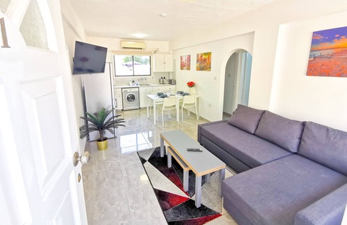 Oroklini Apartment | Bella Ciao Beach Apartment - 1 (2bdr)