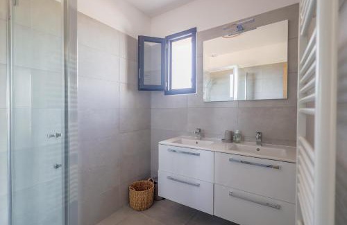 Marine de Saint Ambroggio Apartment | Bella Luce - Appt vue panoramique mer