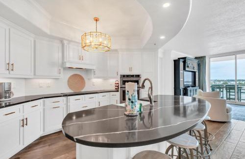 Orange Beach East Apartment | Bella Luna 504 by Liquid Life