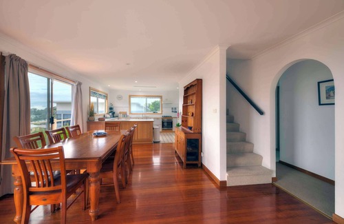 Bicheno House | Bella Vista