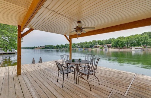 Bella Vista House | Bella Vista Home with Kayaks and Deck on Loch Lomond!