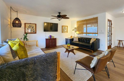 Bella Vista House | Bella Vista Retreat near Mtn Biking Trails!