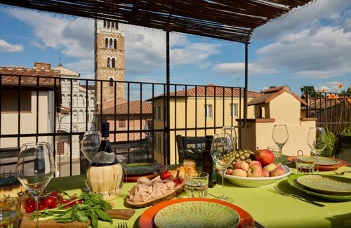 Lucca Historical Center House | Bella Vista Terrazza - Luxury Apartment in Lucca