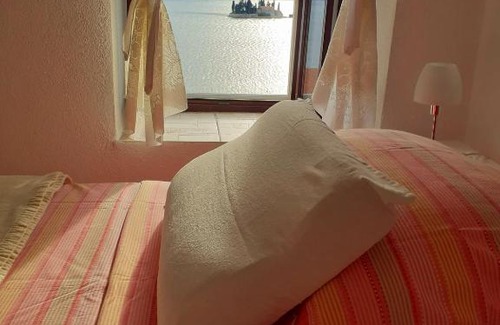 Perast House | BellaVistaZmukic Guesthouse