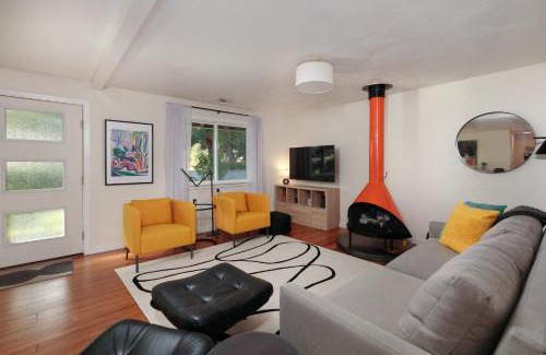 Hood River House | Belle 30 day minimum home