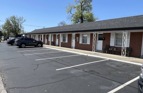 Bardstown Apartment | Belle Beam Room-easy walk to downtown & 10mins to distilleries-NO Cleaning Fee!