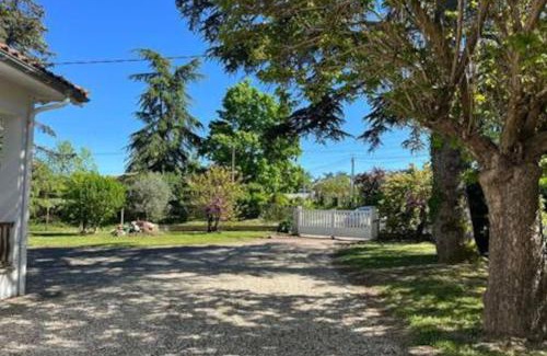 Brax Villa | Belle dépendance avec piscine