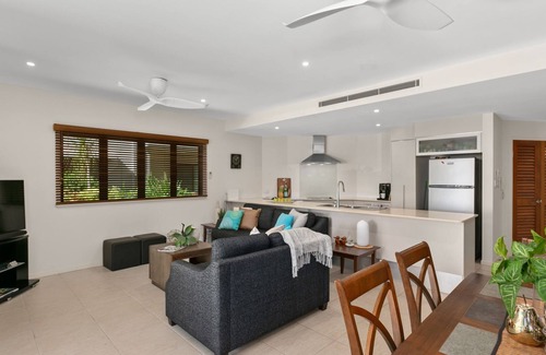 Yorkeys Knob Apartment | Belle Escapes Beachfront Apartment Yorkeys Knob