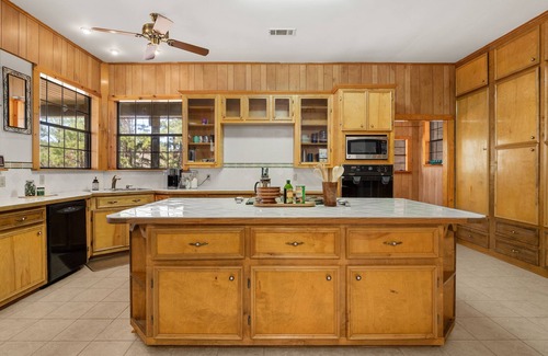 Anacoco House | Belle La Vie! Spacious Lake house with gorgeous views!