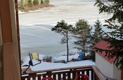 Laval House | Belle Maison Antique et Rustique à Bord de la Rivière Pour la Pêche et Bateau