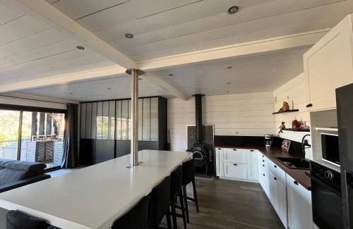 Cazaux House | Belle maison de 4 chambres au bord du canal à Cazaux - FR-1-319-598