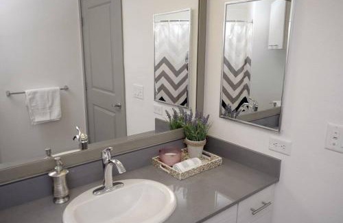 Southwest Anaheim Apartment | Belle Suite -8mins from Disney, Centrally Located!