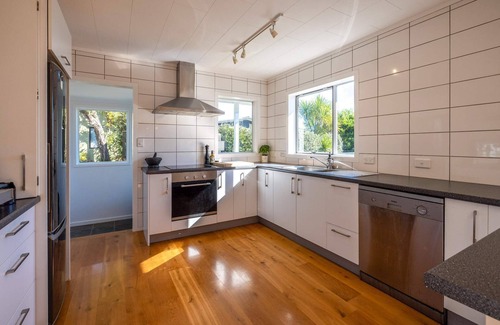 Waiheke Island House | Belle View | Stay Waiheke