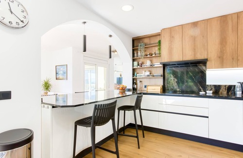 El Mas Isaac House | Belle vue by Interhome