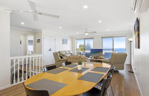 Manyana House | Bellevue