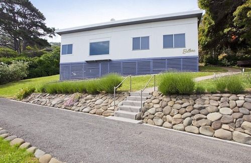 Separation Creek House | Bellevue - Easy Walk To The Beach