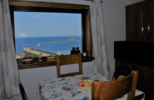 Gardenstown Apartment | Bellevue Holiday Cottage