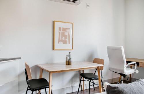 West Bellevue Apartment | Bellevue jr 1br w lounge gym nr coffee shops SEA-612