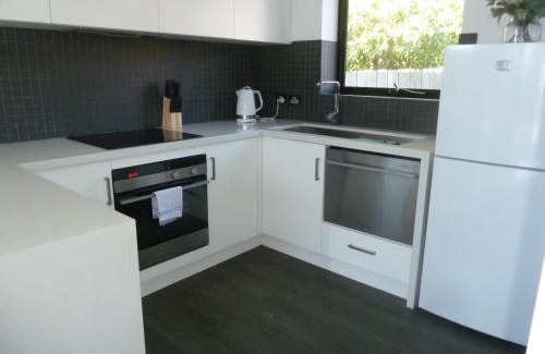 Bridport Apartment | Bellevue on Bentley - Unit 1