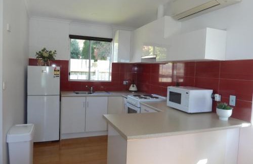 Bridport Apartment | Bellevue on Bentley - Unit 2