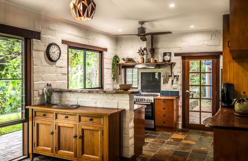 Fernmount House | Bellingen Luxury Forest Retreat (6 min to Bello)