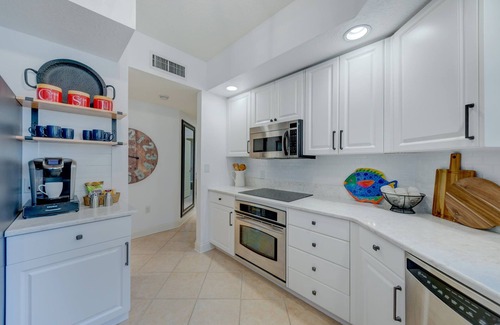 Clearwater Beach Condo | Bellissima at Belle Harbor! - Coastal Elegance steps from the white sand beach