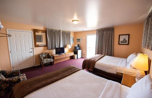 Mackinaw City Hotel | Bells Melody Motel