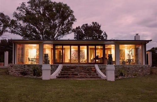 Armidale House | Belmont