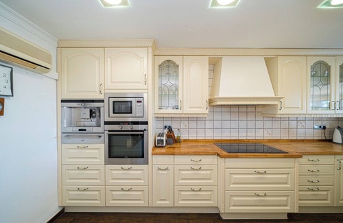 La Colina Villa | Belmonte Lux Family Villa with Sea View, Pool, Terrace & Wi-Fi
