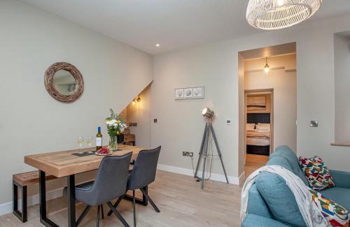 Torquay City Centre House | Below Deck