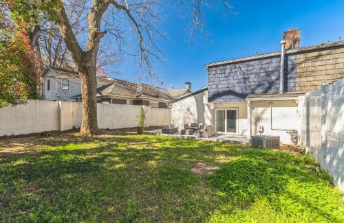 Old Fourth Ward House | Beltline Beauty Mins to Benz Stadium, Game Room