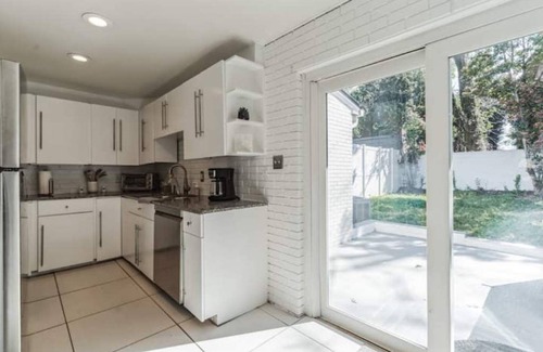 Old Fourth Ward House | Beltline Beauty,Mins to Benz Stadium/Aquarium, Game Room.