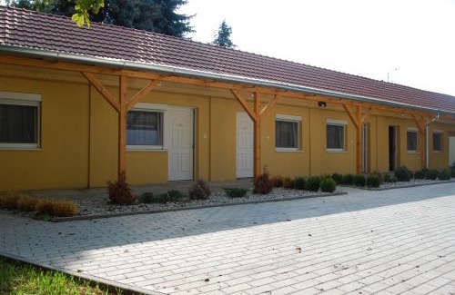 Papa House | Belvárosi Rezidencia Pápa