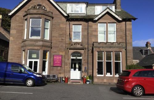 Stonehaven House | Belvedere Guest House