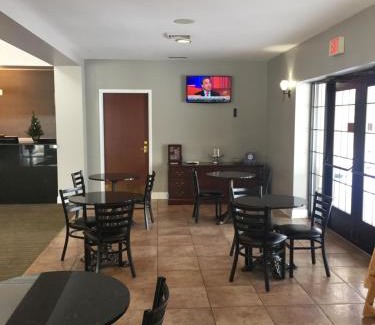 Schenectady Hotel | Belvedere Inn Schenectady - Albany