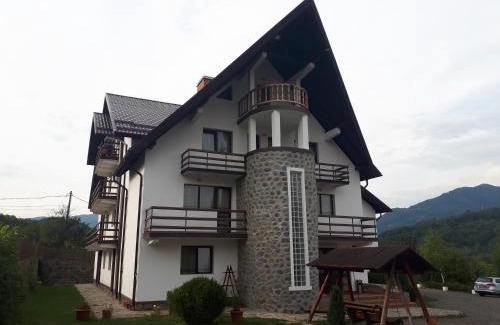 Corbeni House | Belvedere