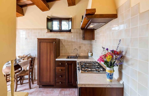 Monte San Martino House | Belvilla by OYO La Sibilla