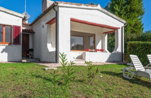 Villaggio Taunus House | Belvilla by OYO Appealing Holiday Home with Garden