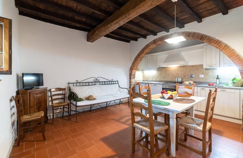 Dicomano House | Belvilla by OYO Borgo Macereto