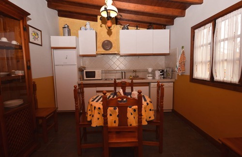 Montijos Cottage | Belvilla by OYO Casita Orotava