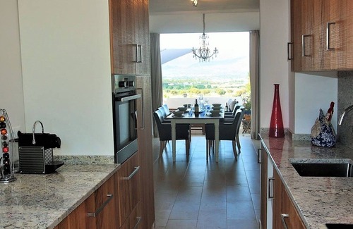 Galapagar House | Belvilla by OYO Casa AlegrÃ­a