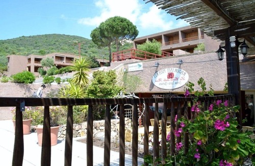 Cugnana Verde Apartment | Belvilla by Oyo Cugnana Verde Mono 4