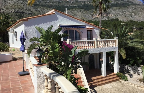 Bernia House | Belvilla by OYO Casa Margit